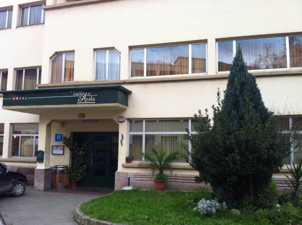 Hotel Valle De Ayala Йодио Екстериор снимка