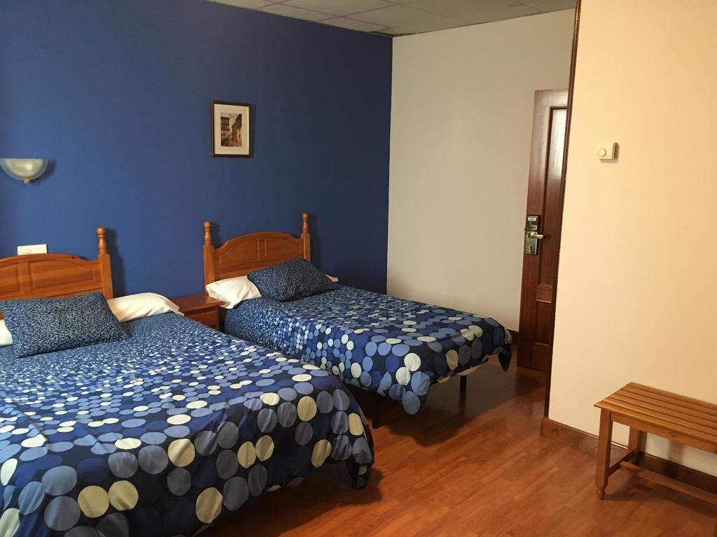 Hotel Valle De Ayala Йодио Екстериор снимка